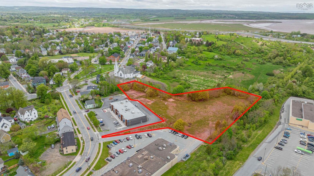 Windsor, Nova Scotia, Canada 4 - 17342848