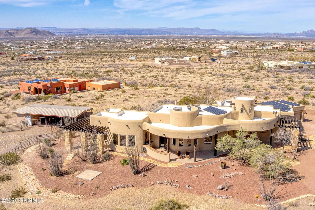 House in Las Cruces, New Mexico, United States 3 - 17338422