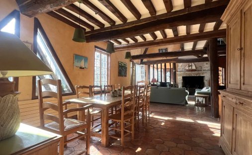 For Sale – Press House In A Peaceful Environment Near Pont L'evêque 14130