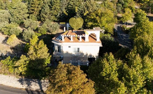 Townhouse in Bargemon, Provence-Alpes-Côte d'Azur, France 1