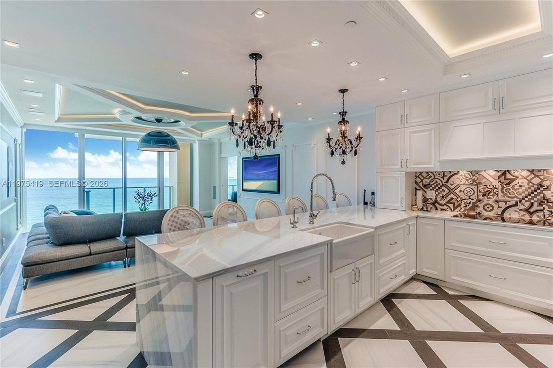 Condo in Miami Beach, Florida, United States 2 - 17342686
