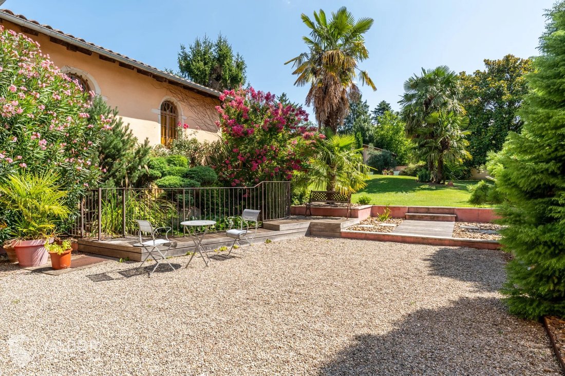 House in Fareins, Auvergne-Rhône-Alpes, France 1 - 17339071