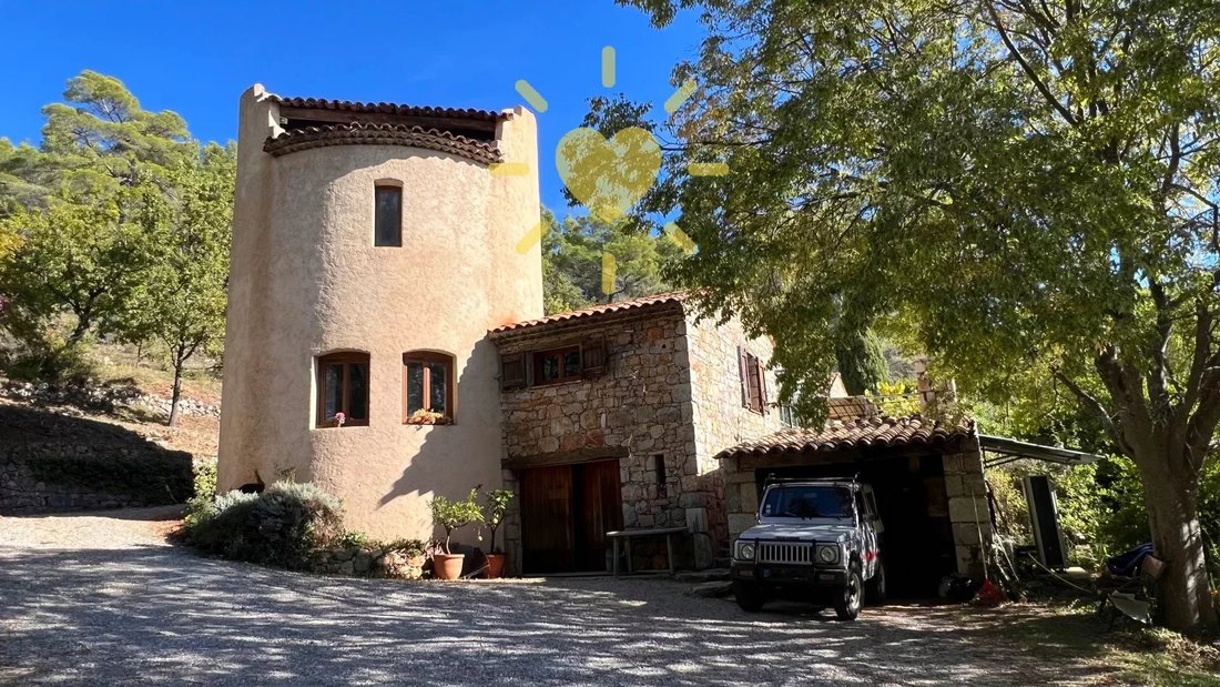 Estate in Callas, Provence-Alpes-Côte d'Azur, France 3 - 17344875