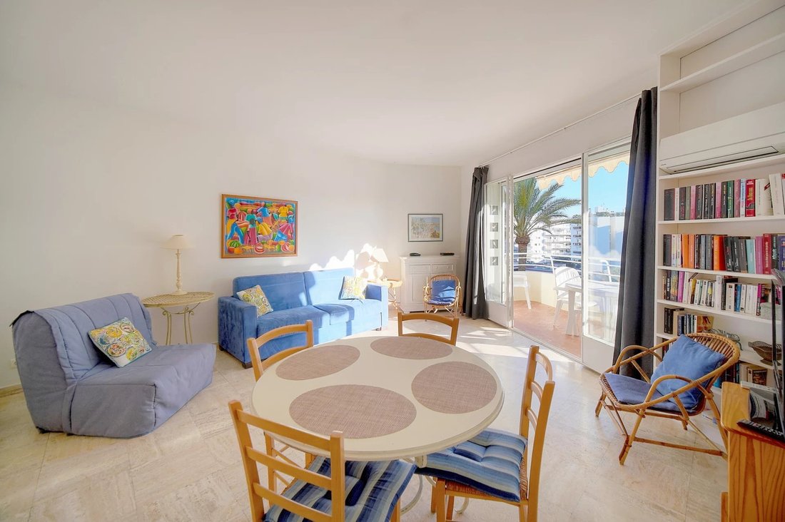 Apartment in Cannes, Provence-Alpes-Côte d'Azur, France 2 - 17344869