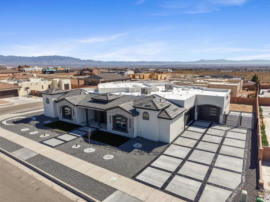 House in Albuquerque, New Mexico, United States 1 - 17338997