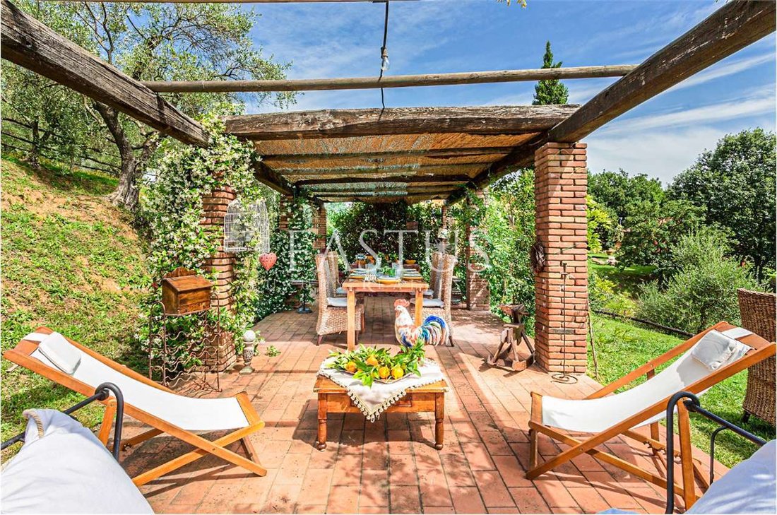Villa in Center, Capannori, Tuscany 4 - 17341707