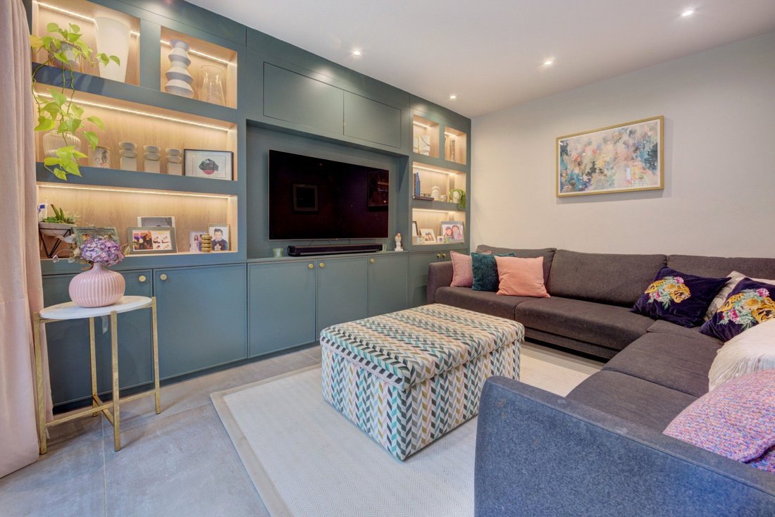 House in Hampstead Garden Suburb, Barnet, England 3 - 17338719