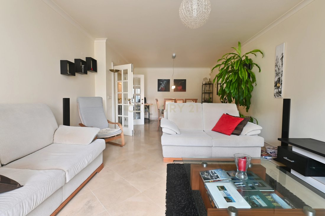 Apartment in Carcavelos e Parede, Lisbon, Portugal 1 - 17339677