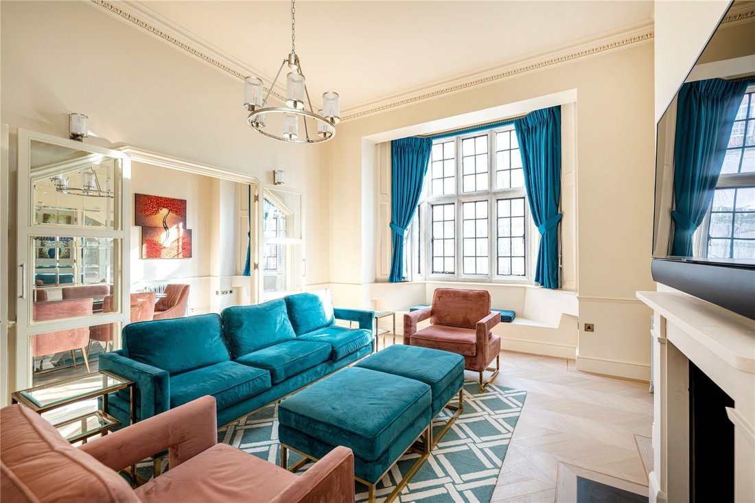 Apartment in Mayfair, Westminster, England 2 - 17298744