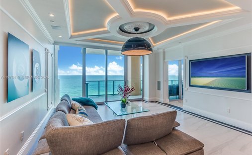 Condo in Miami Beach, Florida, United States 1