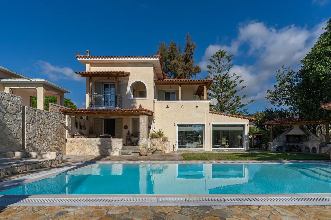 Villa in Koinotita Thermisias, Ermioni, Greece 1 - 16787128