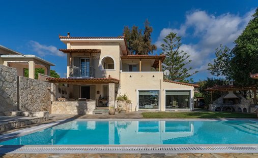 Villa in Koinotita Thermisias, Ermioni, Greece 1