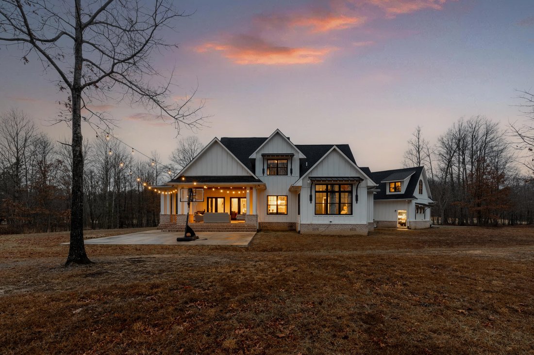 House in South Pittsburg, Tennessee, United States 3 - 17344680