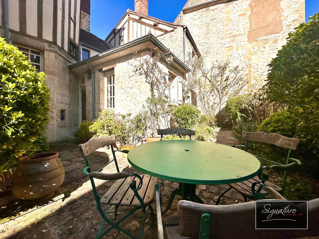 House in Senlis, Hauts-de-France, France 1 - 17339356