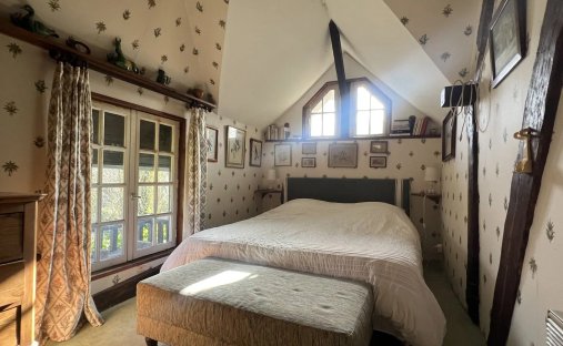 For Sale – Press House In A Peaceful Environment Near Pont L'evêque 14130