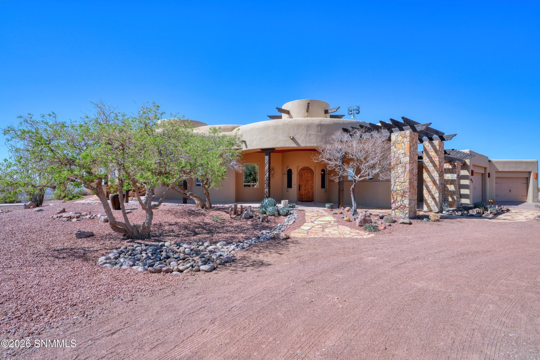 House in Las Cruces, New Mexico, United States 4 - 17338422