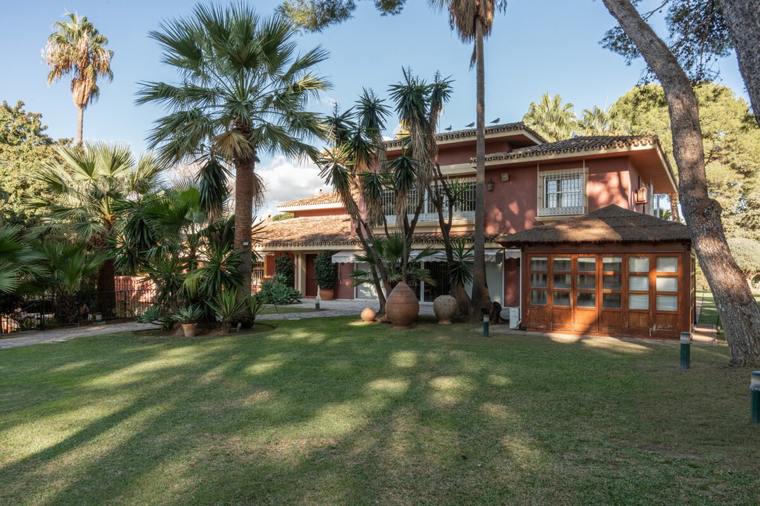 Land in Guadalmina Baja, San Pedro de Alcantara, Spain 3 - 17339583