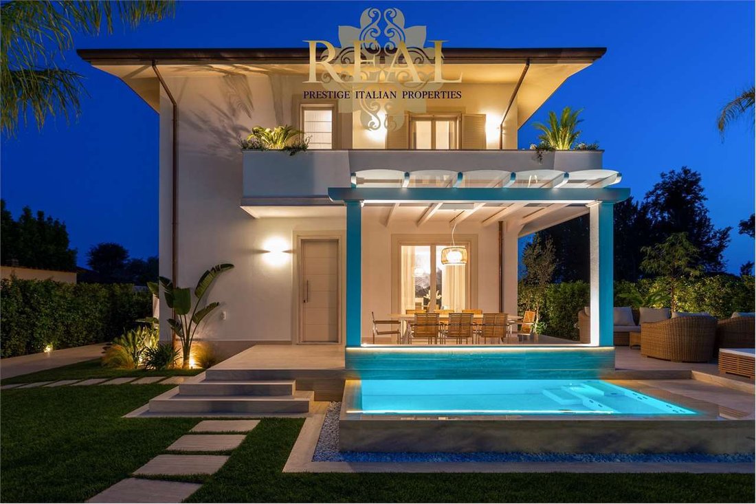 Villa in Center, Forte dei Marmi, Tuscany 1 - 17264175