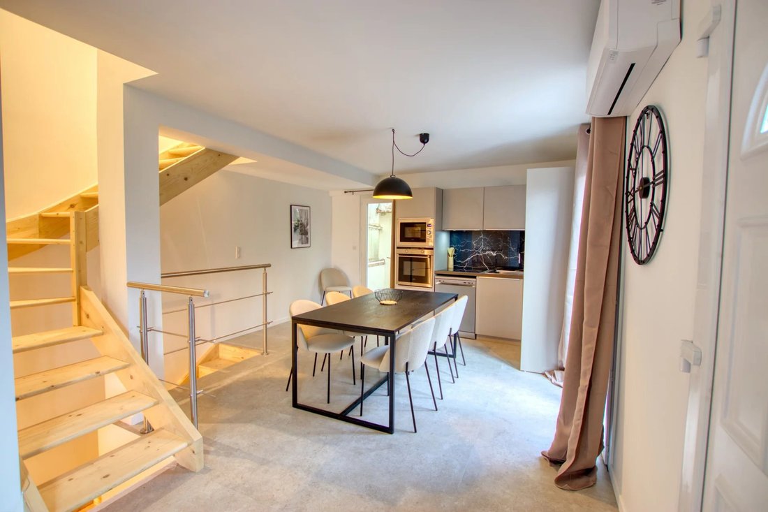 Townhouse in Tassigny, Cannes, France 3 - 17344849