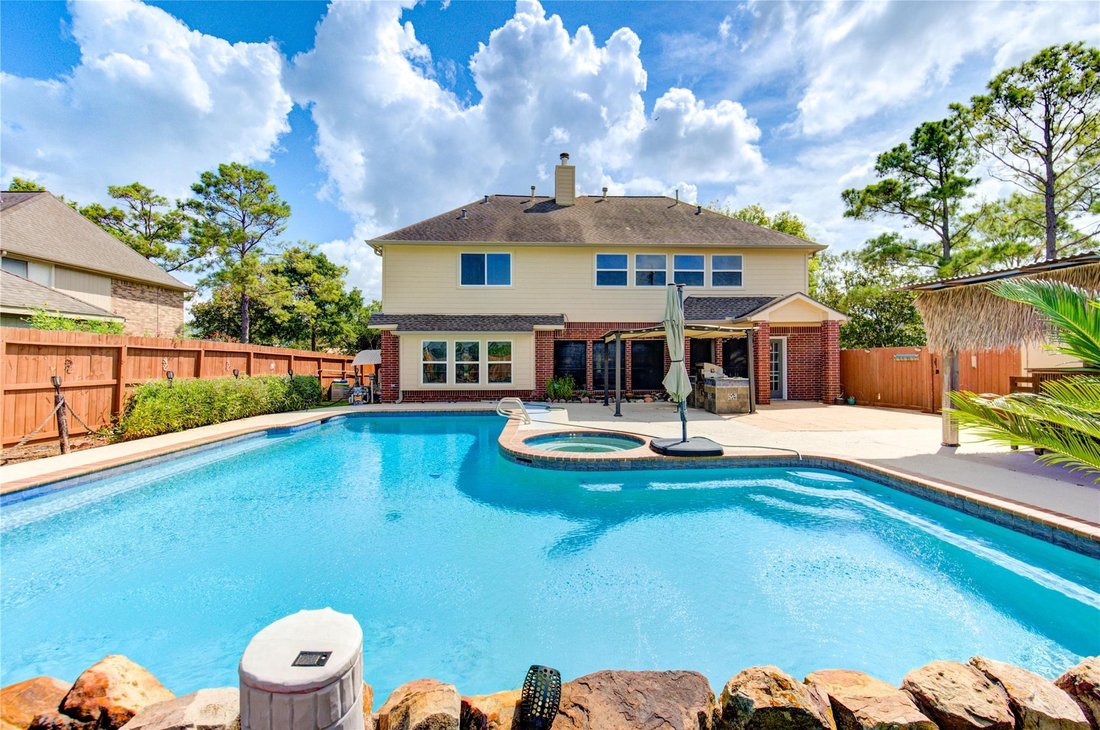 House in Friendswood, Texas, United States 1 - 17342498