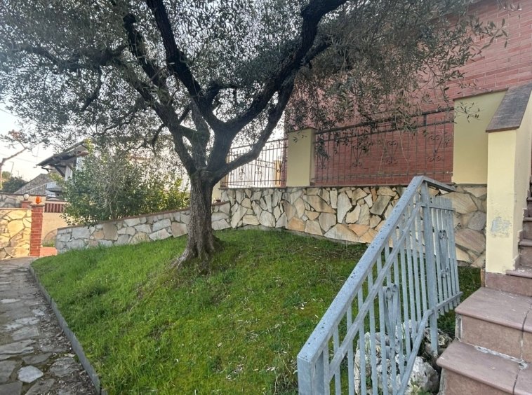 Villa in Pietrasanta, Tuscany, Italy 1 - 17341271