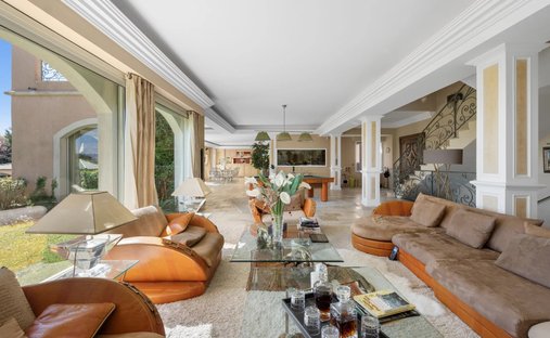 Estate in Mougins, Provence-Alpes-Côte d'Azur, France 1
