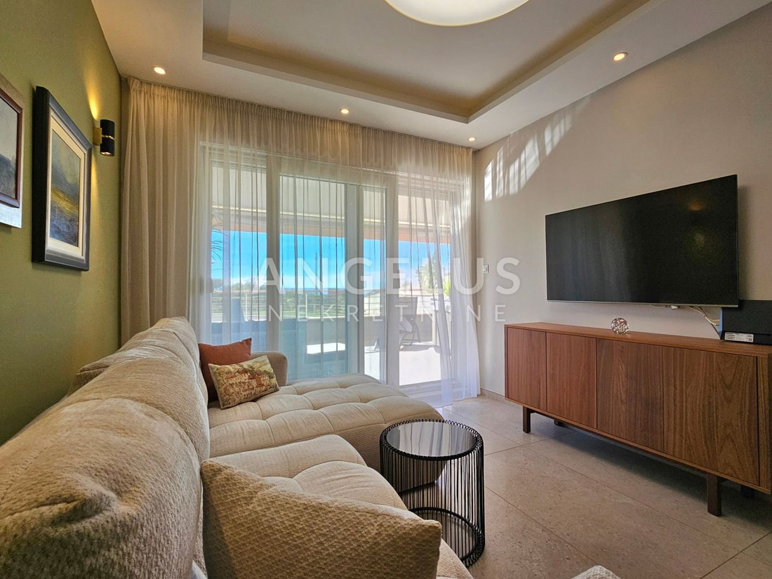 Apartment in Znjan, Split, Split-Dalmatia County 1 - 17345076