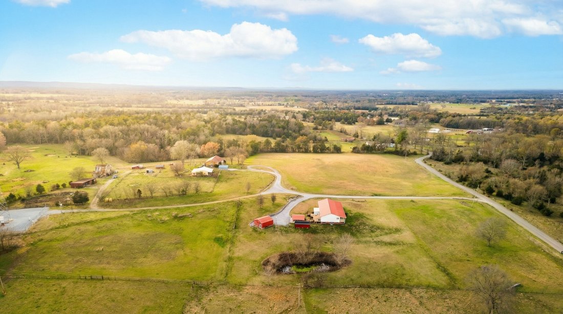 House in Shelbyville, Tennessee, United States 3 - 17067888