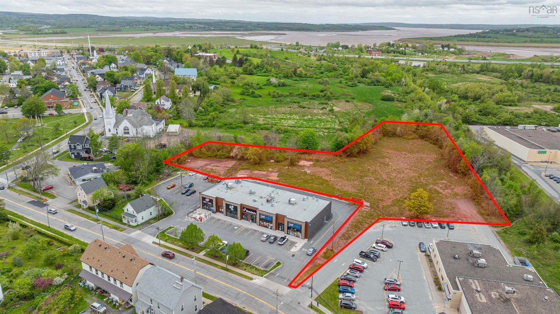 Windsor, Nova Scotia, Canada 3 - 17342848