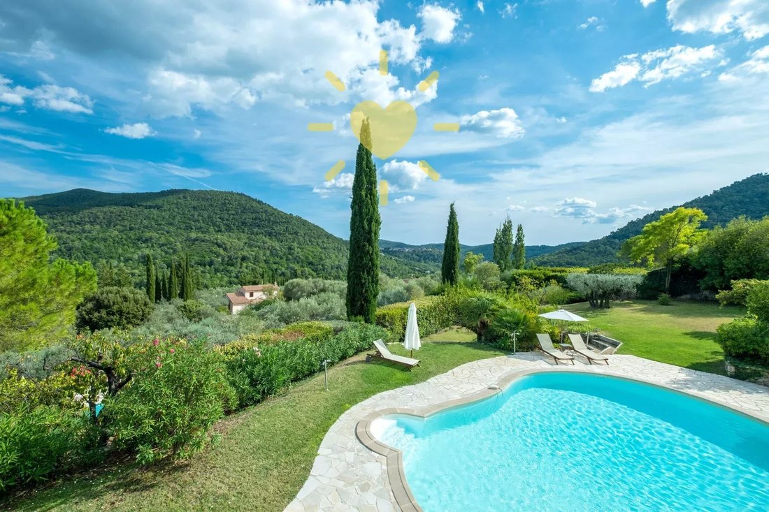 Estate in Bargemon, Provence-Alpes-Côte d'Azur, France 1 - 17344862