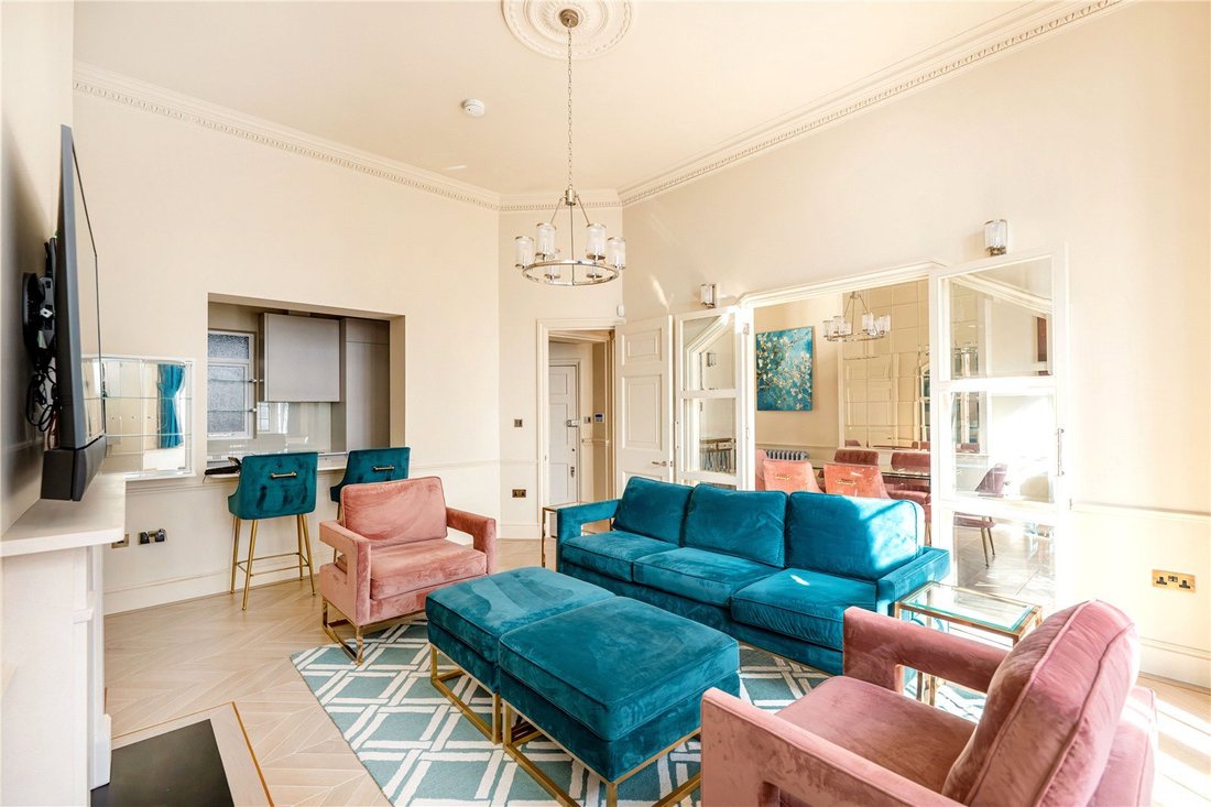 Apartment in Mayfair, Westminster, England 3 - 17298744