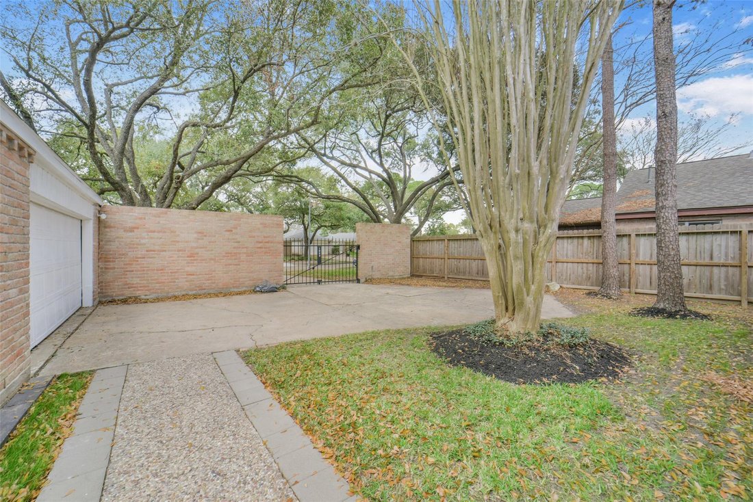 House in Houston, Texas, United States 5 - 17342432