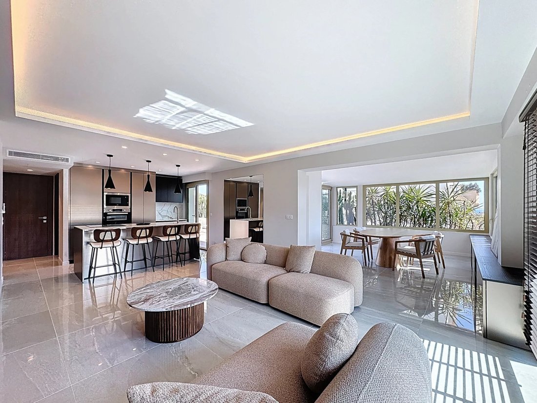 Apartment in Aubanel, Le Cannet, France 1 - 17344912