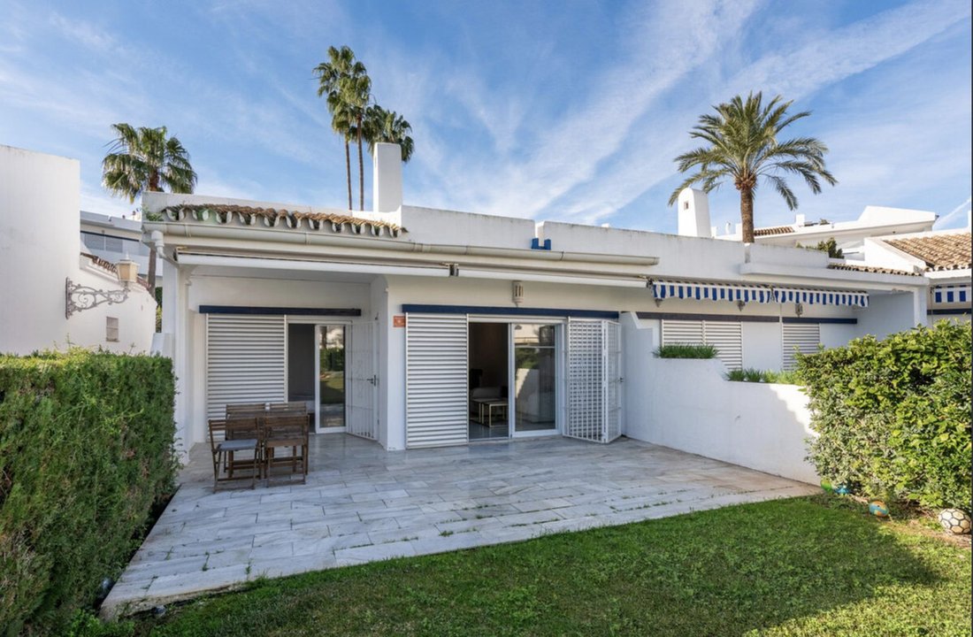 Bungalow in Centro, Malaga, Spain 2 - 17340140