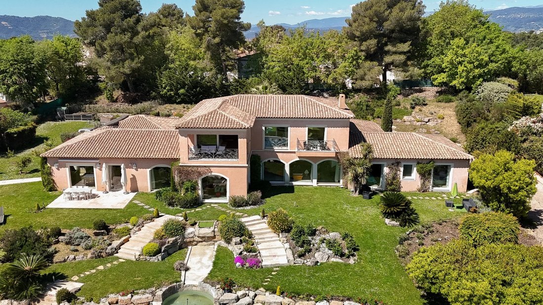Estate in Mougins, Provence-Alpes-Côte d'Azur, France 3 - 17344883