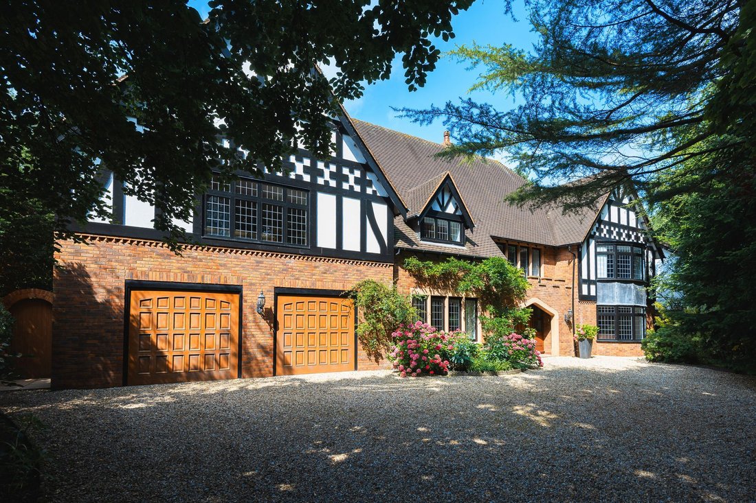House in Freshfield, Formby, England 1 - 17344776