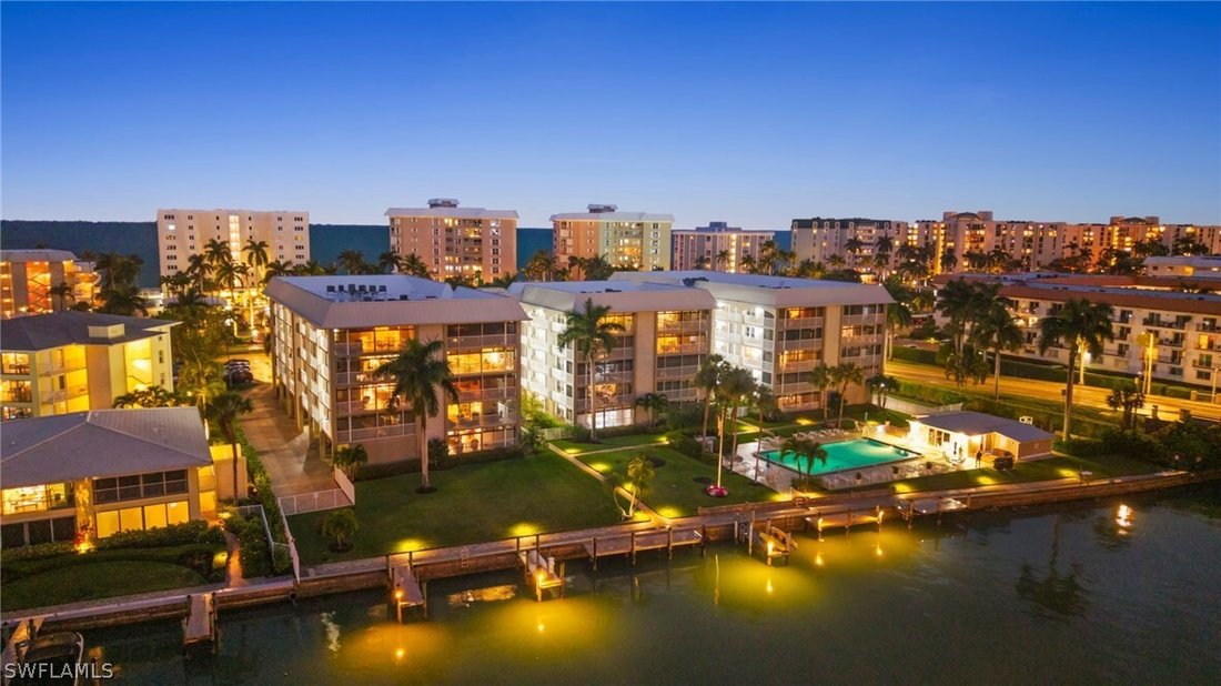 Condo in Naples, Florida, United States 2 - 17340778