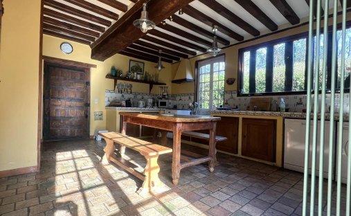 For Sale – Press House In A Peaceful Environment Near Pont L'evêque 14130