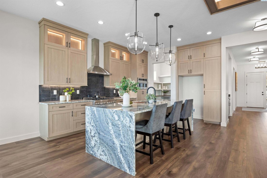 House in Kennewick, Washington, United States 3 - 17340476