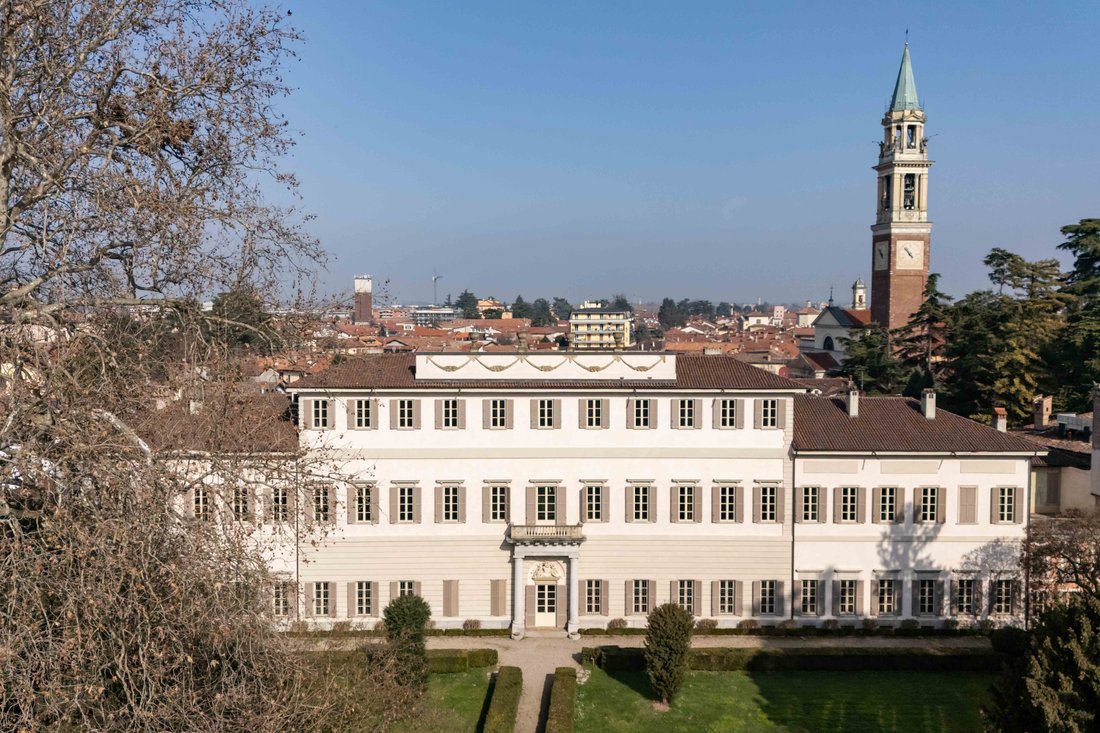 Villa in Corbetta, Lombardy, Italy 2 - 17345201