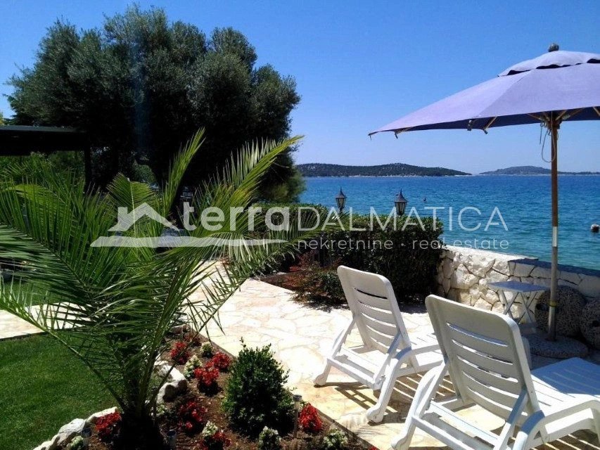 Villa in Zaboric, Sibenik-Knin County, Croatia 3 - 17344541