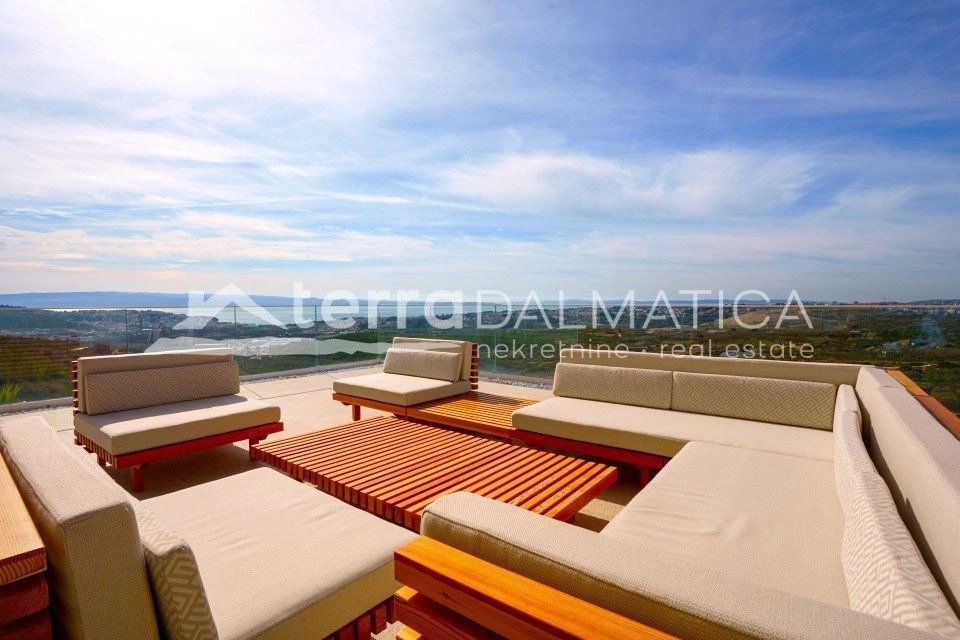 Villa in Gradski kotar Grad, Split, Split-Dalmatia County 4 - 17343812