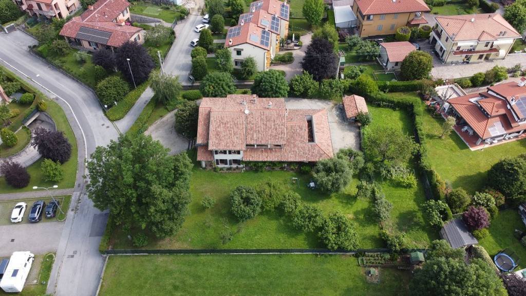 Villa in Cassago Brianza, Lombardy, Italy 1 - 17344119