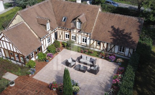 House in Chaumont-sur-Tharonne, Centre-Val de Loire, France 1