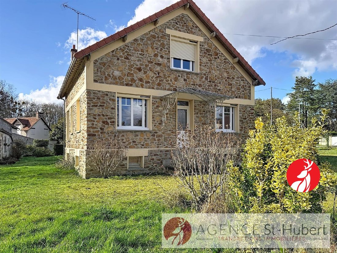 House in Fleury-en-Biere, Ile-de-France, France 1 - 17323389