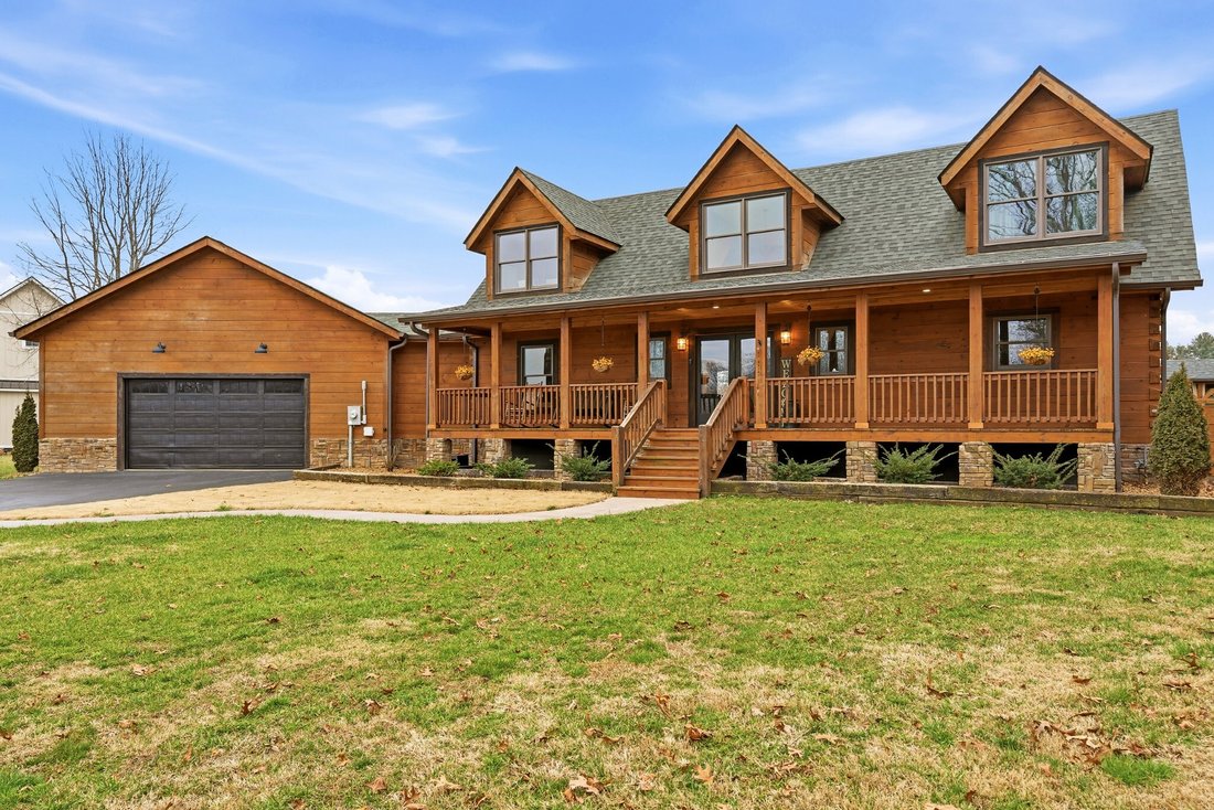 House in Tullahoma, Tennessee, United States 1 - 17344559
