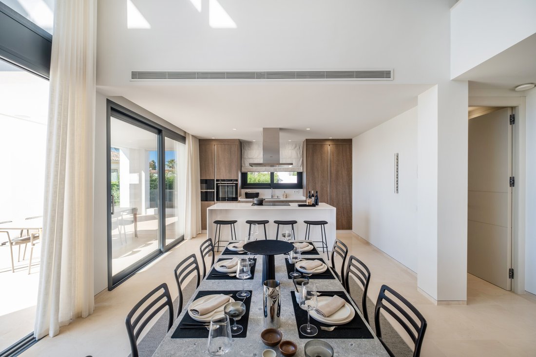 Villa in Cancelada, Estepona, Andalusia 4 - 17344355