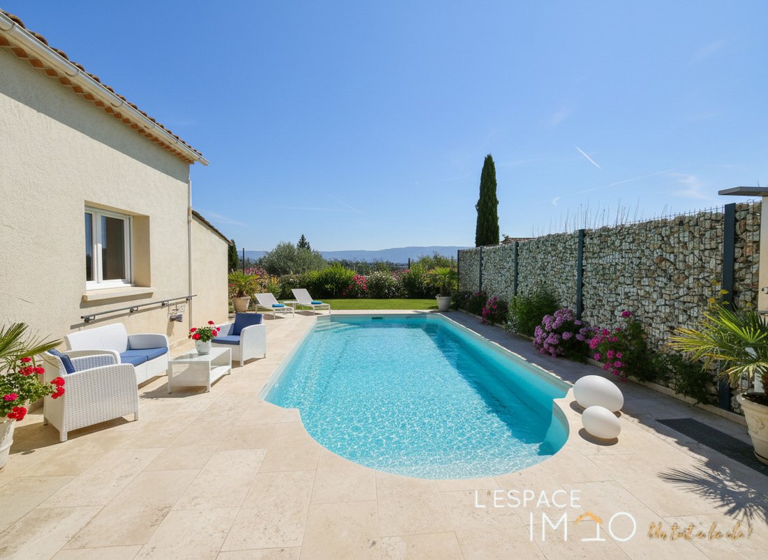 House in Cabrières-d'Avignon, Provence-Alpes-Côte d'Azur, France 3 - 17345026