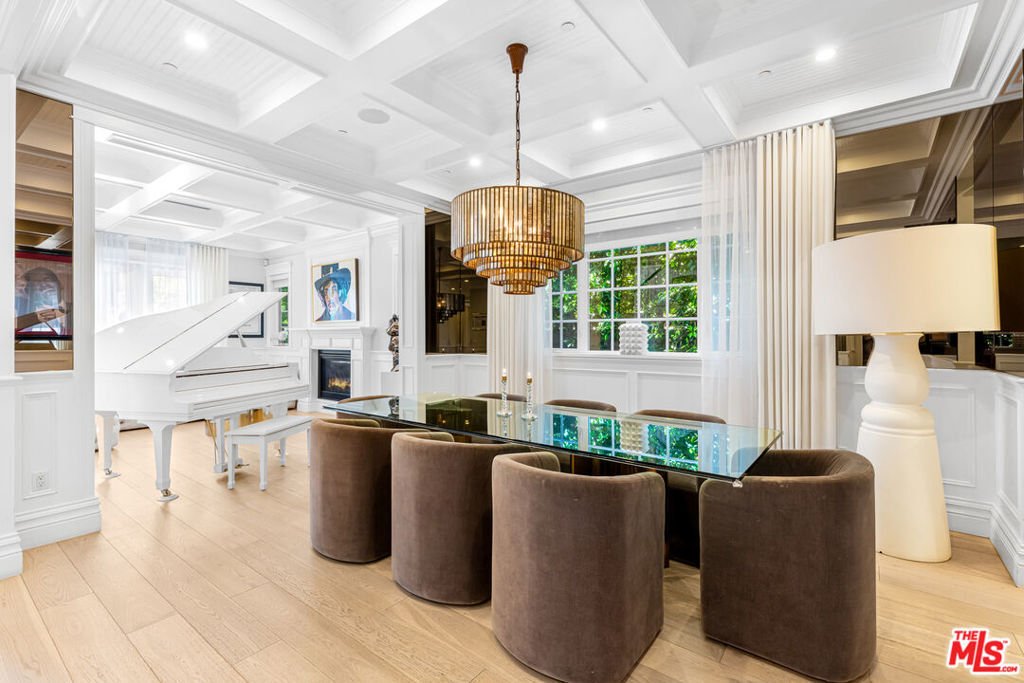 House in Los Angeles, California, United States 4 - 17341619