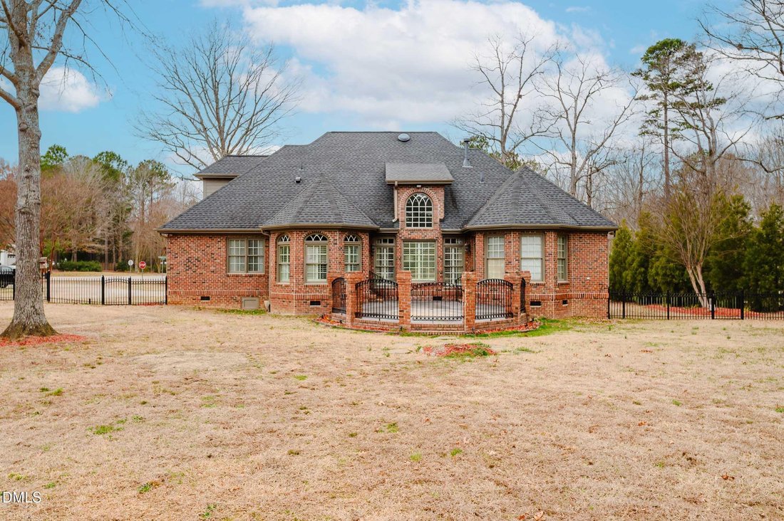 House in Zebulon, North Carolina, United States 4 - 17344063